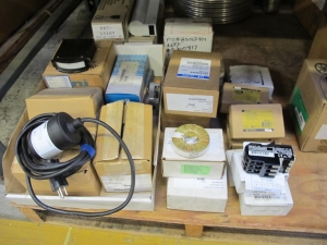 LOT TO INCLUDE GENERAL EASTERN, INGERSOLL RAND, CUTLER-HAMMER, SQUARE-D, ABS: THERMAL OVERLOAD RELAYS, LEVEL SWITCHES, 50-225A SENSORS, SUPPRESSION MODULES, CONTACTORS, (1) COIL, HEAT EXCHANGER KIND. HELIFLOW BUNDLE, #20 6C-20S TUBES WELDED TO MANIFOLDS, (1) SWITCH, VIBRATION KIND, MAGNETIC ACTION, BASE MOUNT. SET PT 0.2"-2"/SECOND, WITH 1.5 SECOND TIME DELAY RELAY, INDUSTRIAL HUMIDITY TRANSMITTER, ACCURACY RATING SHUNT, RELAY COMPRESSOR. LOADING & HANDLING FEE $15-4545